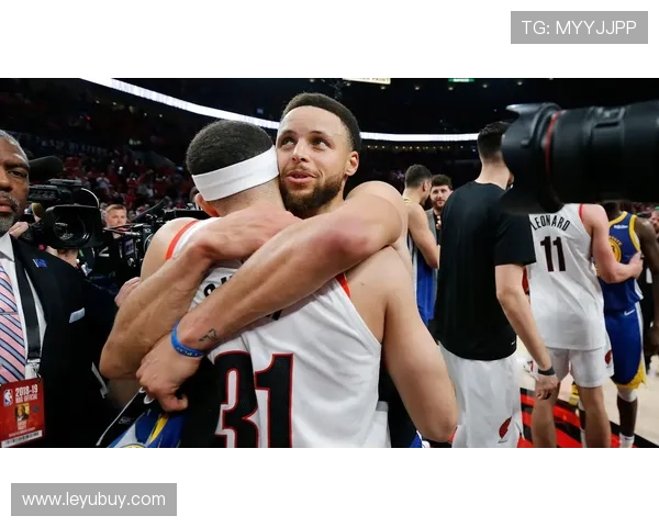 球员如何与裁判沟通才不犯规？规则拆解沟通边界